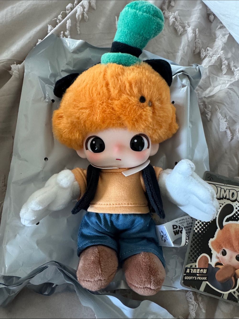 Dimoo World Goofy’s Prank Vinyl Plush Keychain Disney Pop Mart Collectible